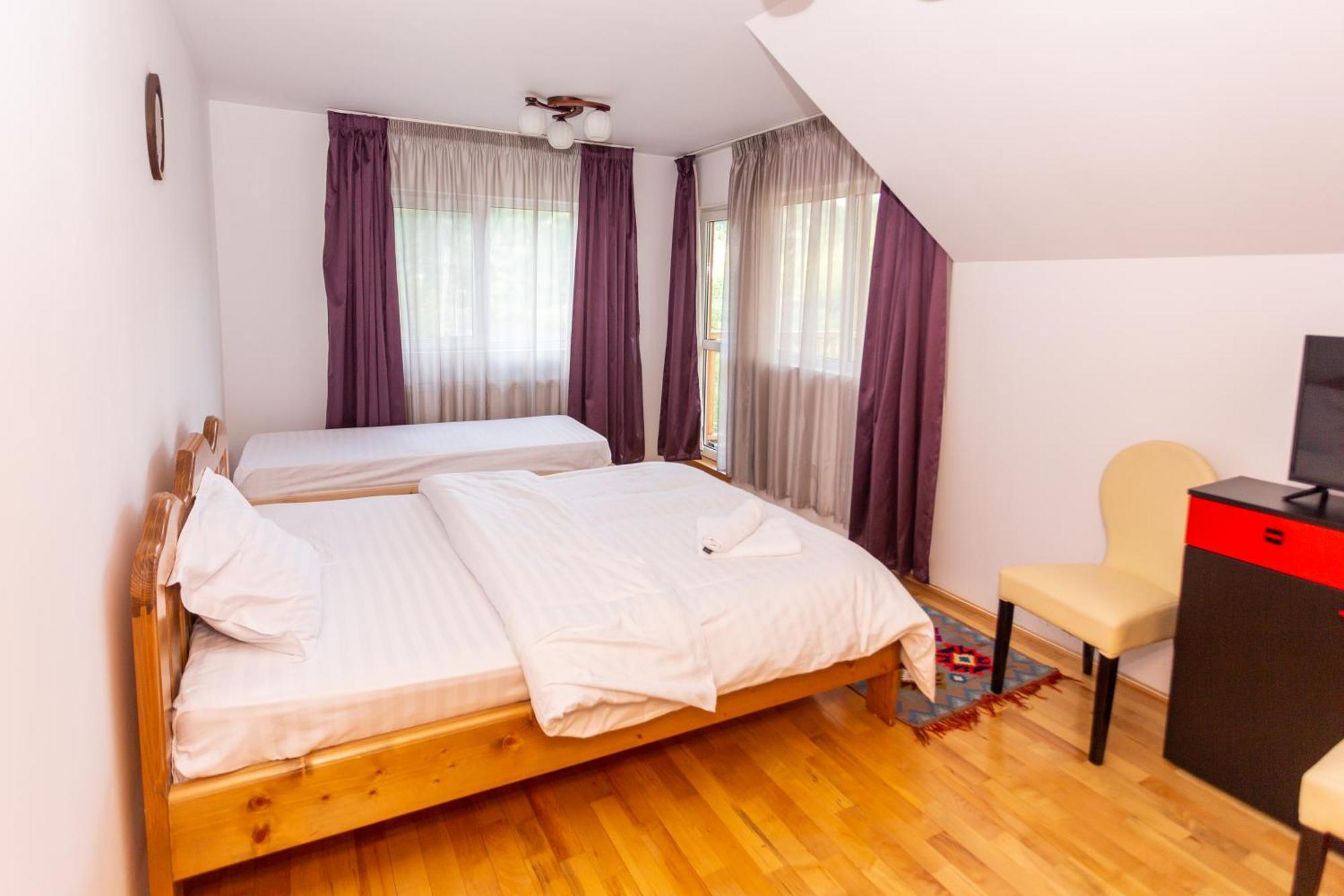 Casa Rumelia Paltineni Eksteriør billede