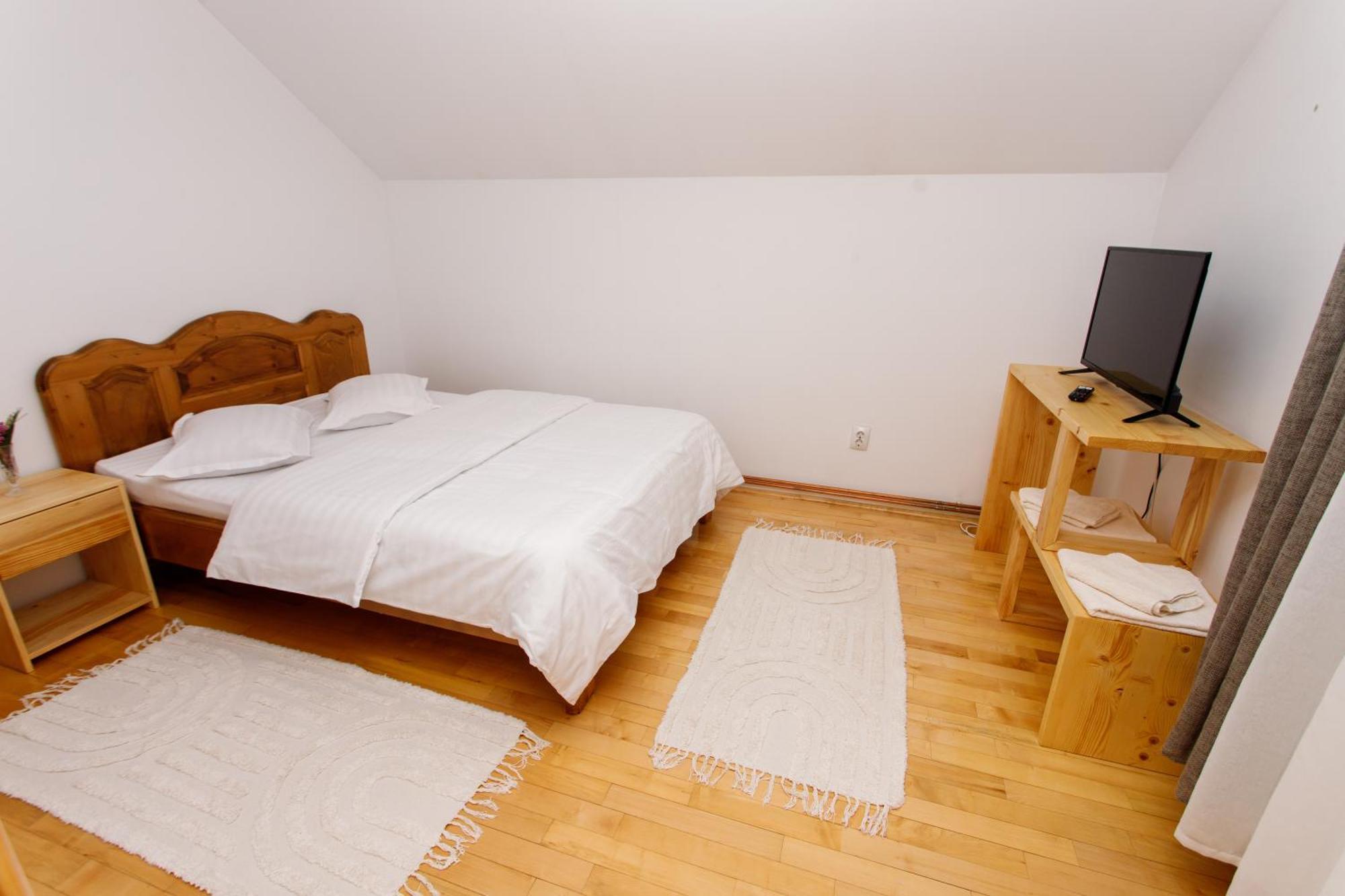 Casa Rumelia Paltineni Eksteriør billede